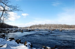 James River in Snow