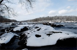 James River in Snow