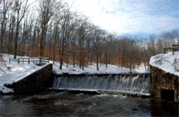 Beaver Lake Dam at Pocahontas in the Snow